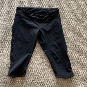 Lululemon crops size 10
